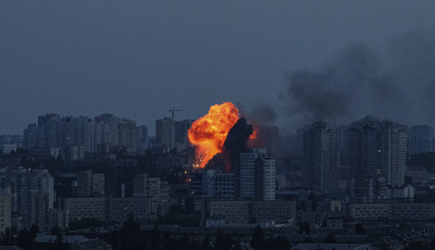 Şəhər mərkəzini RAKETLƏ VURDULAR - ÖLƏNLƏR VAR