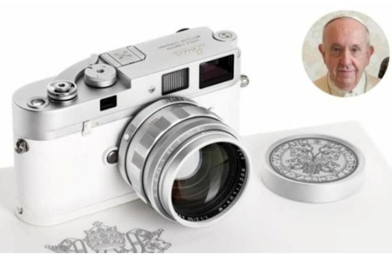 Papa Fransiskə hədiyyə edilən nadir kamera auksionda satılacaq
