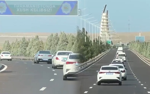 İlham Əliyevin şərəfinə xüsusi kortej - Video