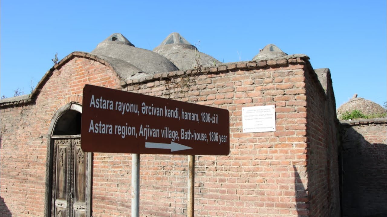 Dağılmaqda olan tarixi hamamlar...