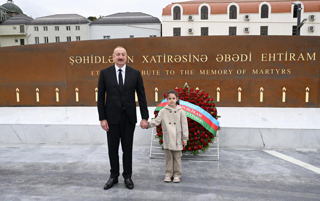 Prezidentin əlindən tutduğu qız Nilaydır... - Fotolar