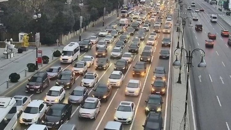 İki milyardlıq zərər: Universitet və nazirliklər Bakıdan köçürülür?