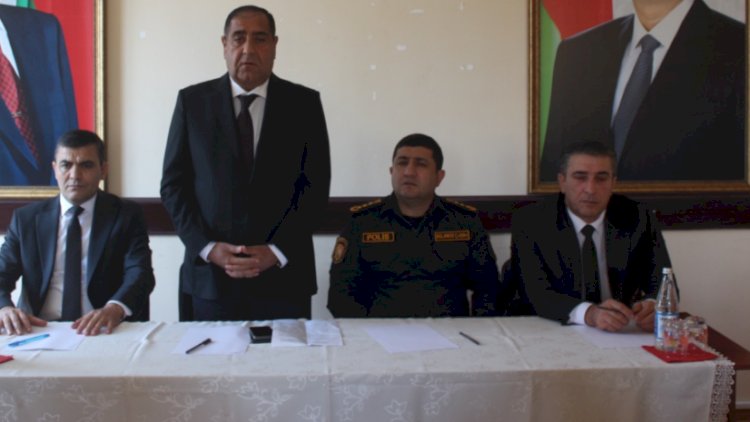 Saxlanılan icra başçısının adı hansı qalmqallarda hallanıb?