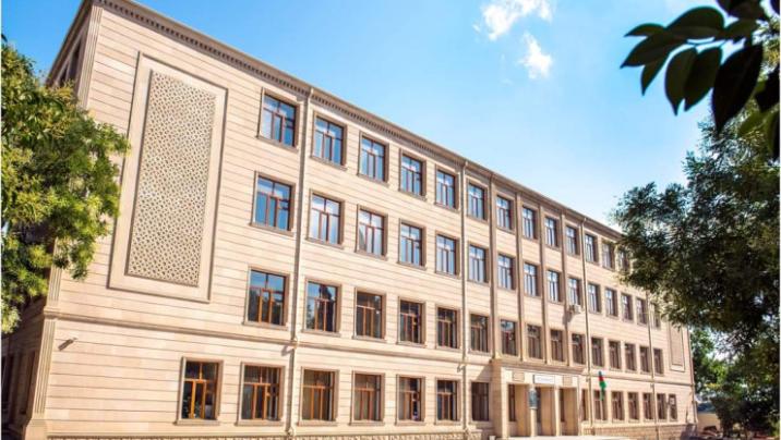 Səs yazısı yayılan məktəb direktoru işdən çıxarıldı