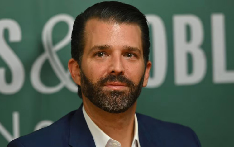 Trampın oğlu Ermənistana gedir