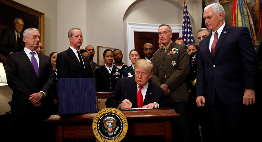 Tramp 38 illik qadağanı ləğv edir - Ərəbistana görə