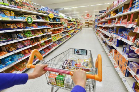Supermarketlərdə QİYMƏT FIRILDAĞI – Müştərini kassalarda necə aldadırlar?