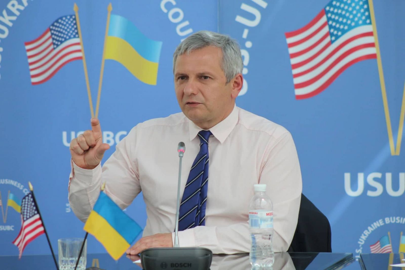 Zelenskinin müşaviri Oleq Ustenko: BP Rusiyadan “qanlı pullar” qazana bilər