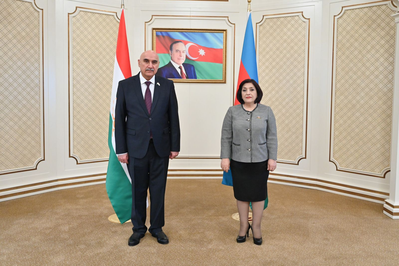 Sahibə Qafarova Tacikistan Ali Məclisinin  Nümayəndələr Palatasının sədri ilə görüşüb