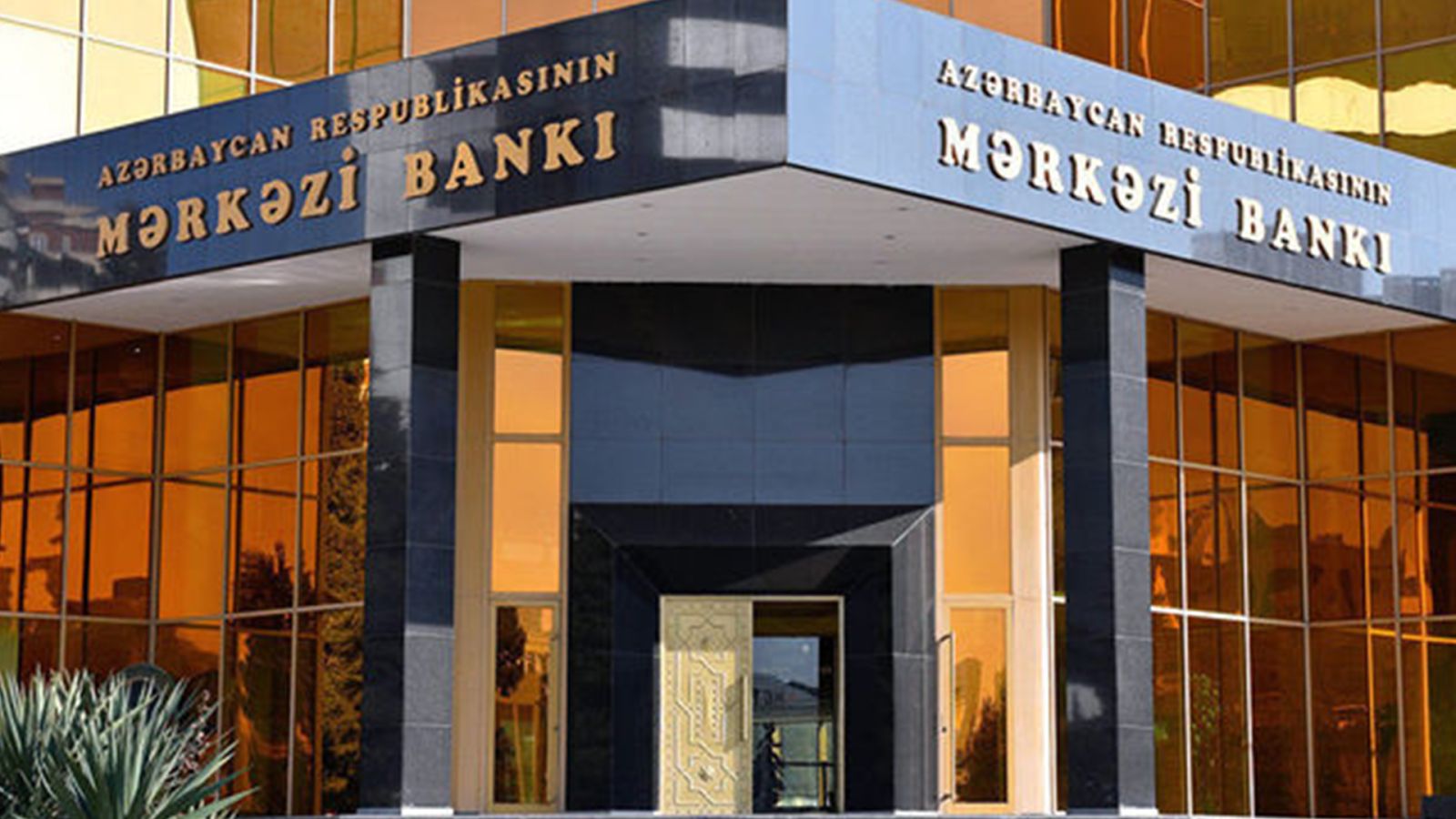 Dünyanın nəhəng bankları müflisləşir: Azərbaycan banklarını nə gözləyir?