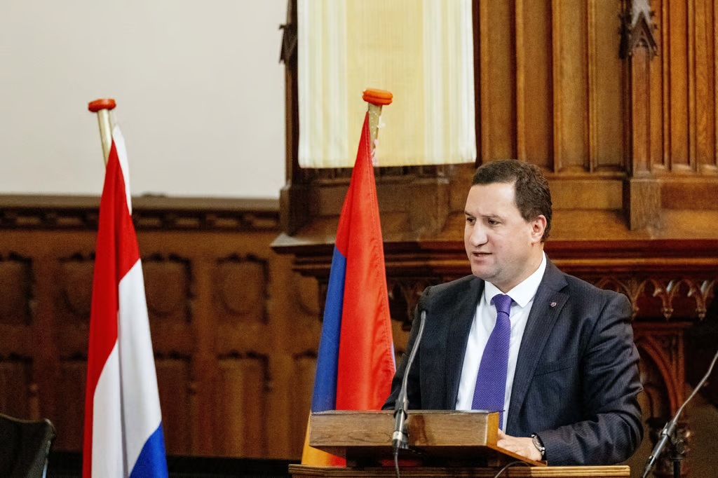 GOP 29 ərəfəsində Azərbaycanın Aİ-dəki səfirinə qarşı təxribat “Politico”da