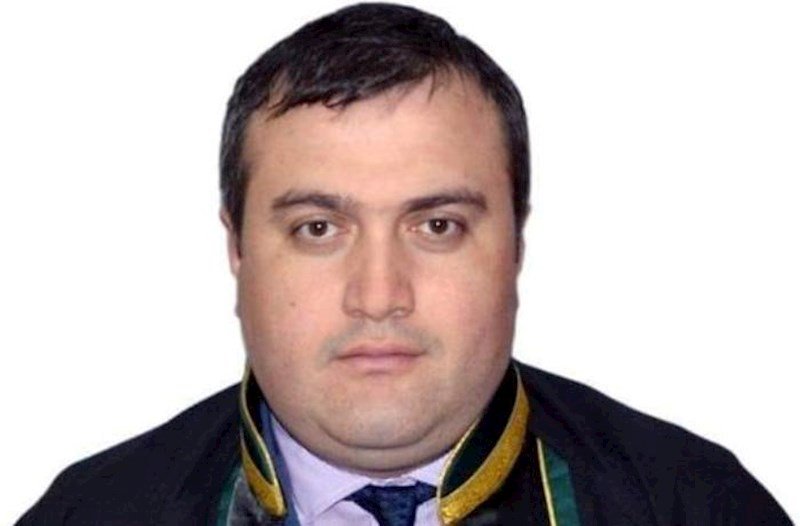 Elçin Sadıqov Baş Prokurorluğa aparıldı