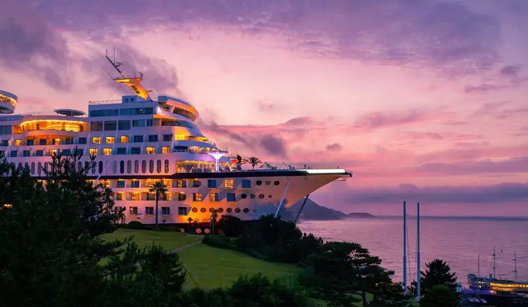 Xəzərdə gələn ildən kruiz gəmisi ilə səyahət başlana bilər 