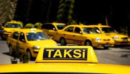 Taksi şirkətlərinin “bahalaşma yarışı” - Kəskin havada QİYMƏT FÜRSƏTİ