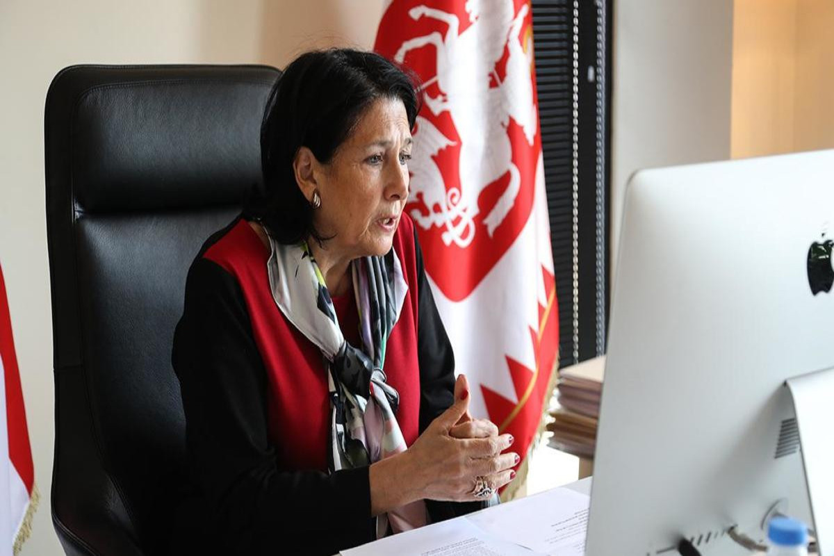 Salome Zurabişvili: Prezident funksiyalarını yeni ofisində yerinə yetirəcək 
